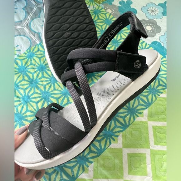 CLOUDSTEPPER by CLARK’S Women’s Open Toe Sandal Shoes - Picture 1 of 8